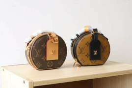 Picture of Louis Vuitton Handbags _SKUfw174684623fw